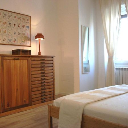 Bright Apartment Кальяри Экстерьер фото